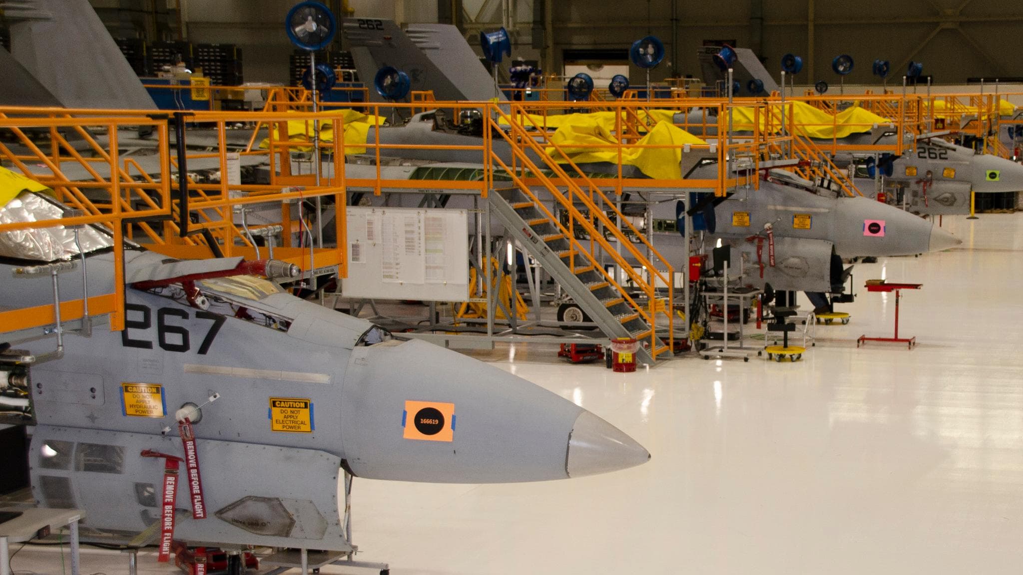 米海軍のF/A-18スーパーホーネットのブロックIIIアップグレードが開始