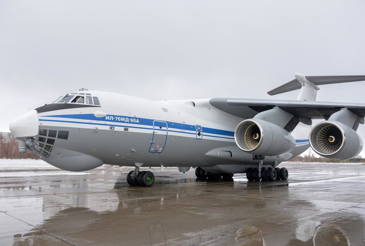 ロシア軍の大型輸送機Il-76が不正部品使用による故障で運航停止