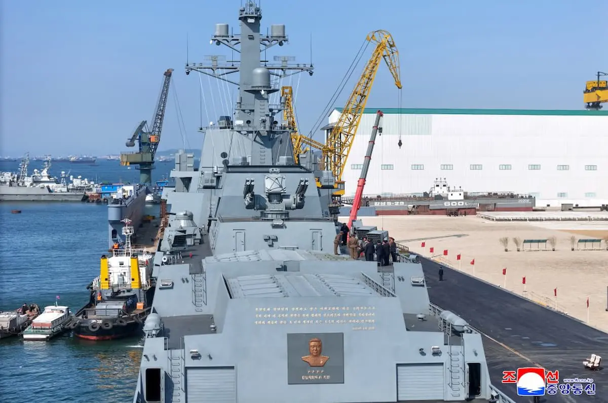 北朝鮮が新型ミサイル駆逐艦「崔賢（チェ・ヒョン）」を進水！同国初の