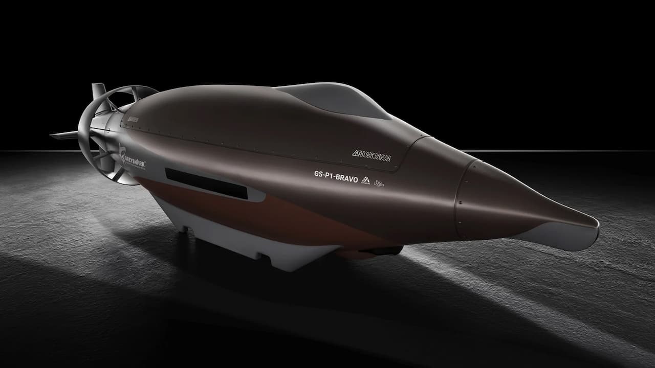 中国の076型強襲揚陸艦は電磁カタパルトとドローンを搭載し、南シナ海