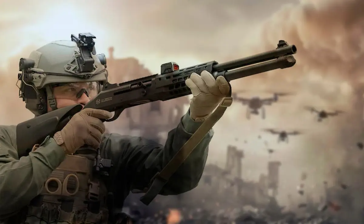 自衛隊がベネリM4 A.I.ドローンガーディアン散弾銃を試験調達。対