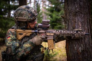 陸上自衛隊、Saabにカールグスタフ無反動砲300門を発注！2025年に納入