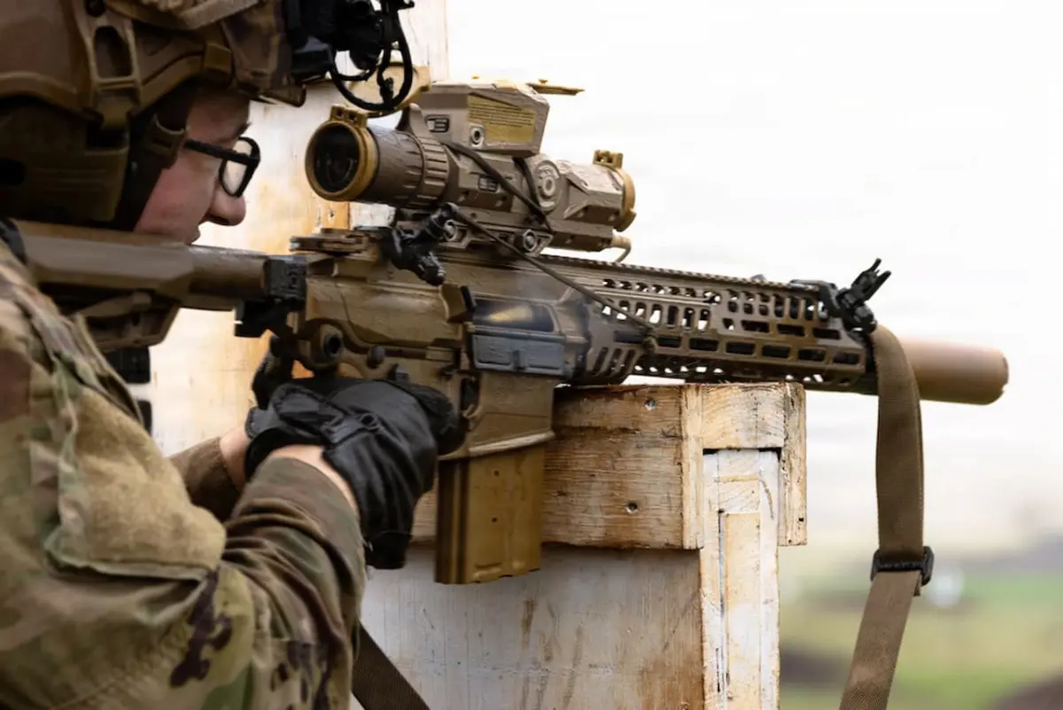US military  マルチメーター　　米軍装備 ME-70A 米海兵隊、次世代小銃M7を見送り M27継続の理由とは