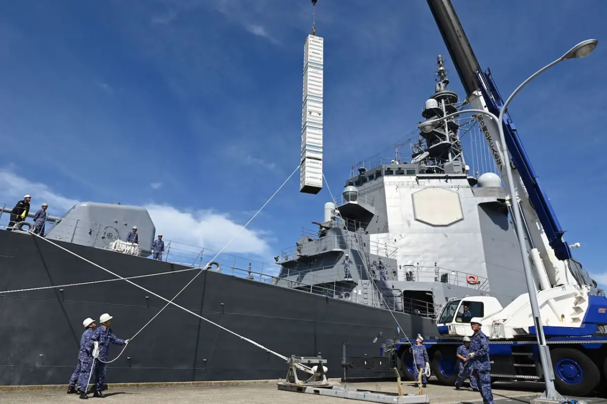 海自初「トマホーク艦」誕生 護衛艦「ちょうかい」が1600km攻撃能力を獲得