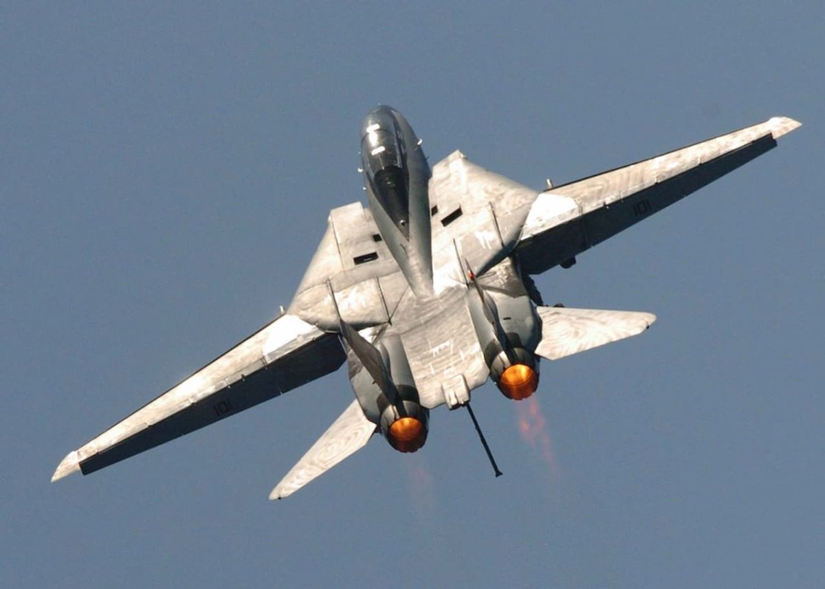 “絶対に飛ばない”F-14が復活へ…米議会が封印解除「マーヴェリック法」可決