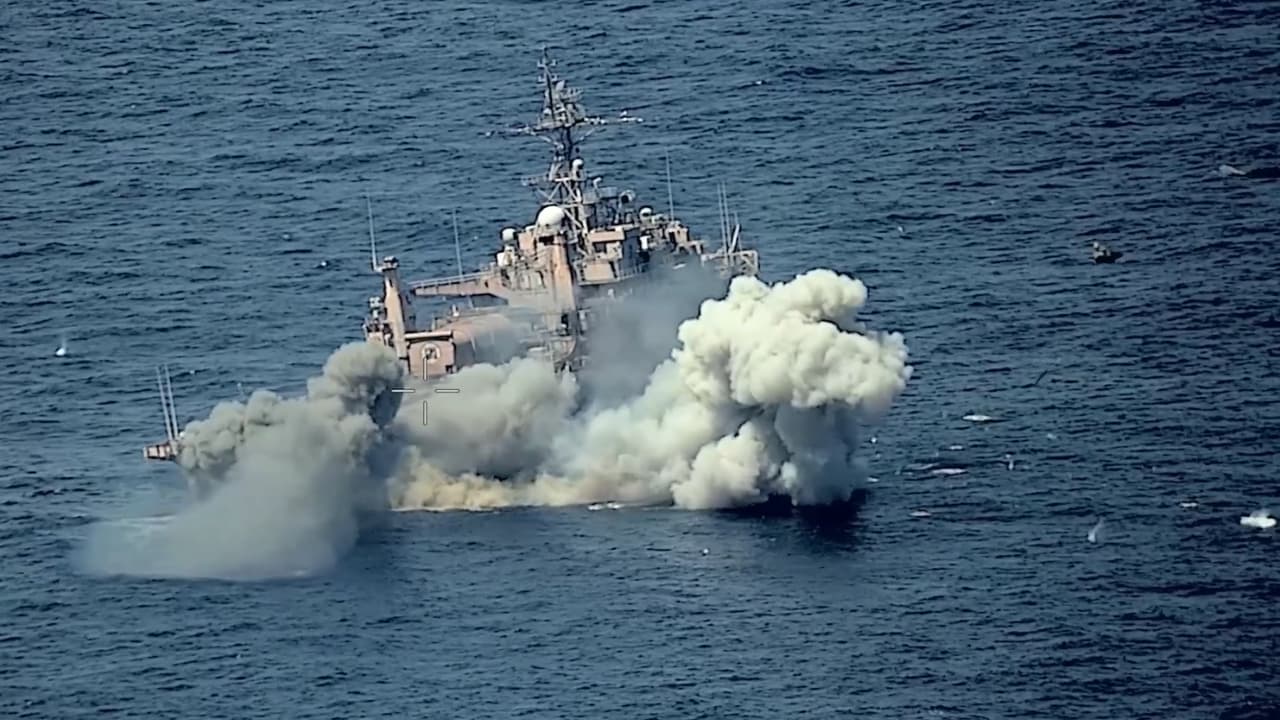 インド海軍が国産初の空母INS Vikrantを受領するも艦上戦闘機は未定